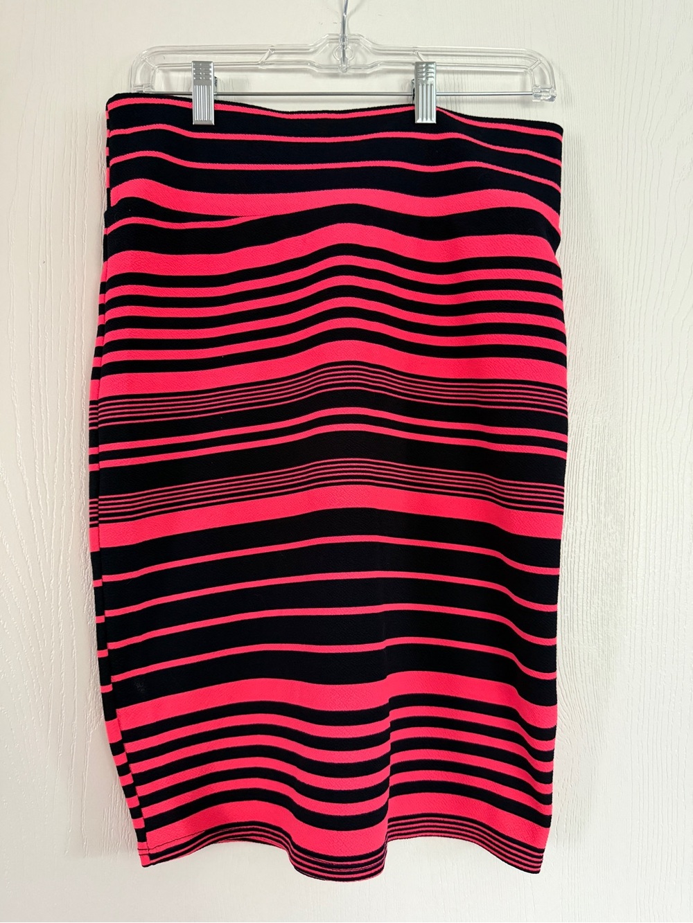 LulaRoe Cassie Skirt Pink/ Black Size M
